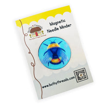 Load image into Gallery viewer, The Queen (Bee) Needle Minder - Bothy Threads